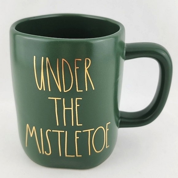 ⭐️2/ $50⭐️  Rae Dunn Green Coffee Mug UNDER THE MISTLETOE Gold Letters - Picture 1 of 11